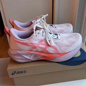 ASICS Novablast 5